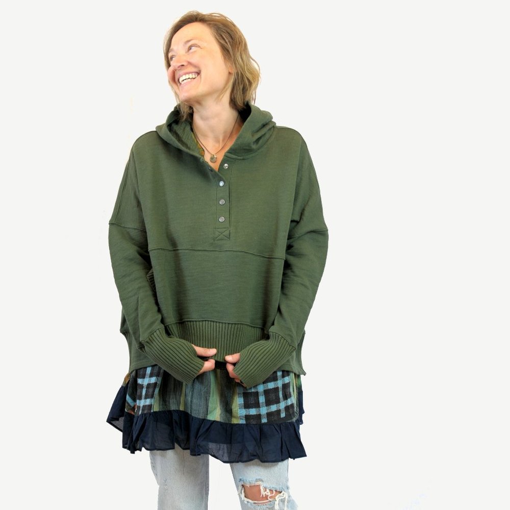 Solid Honey Dove Pullover